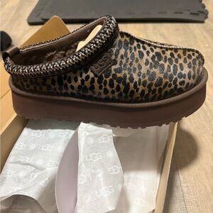 UGG Tazz Caspian - Brown and Black